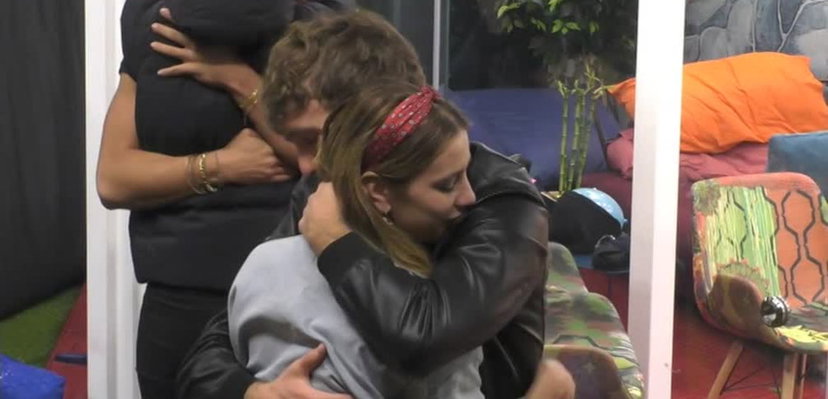 Grande Fratello Vip, Paolo e Clizia: ballo conferma l’interesse, Ciavarro si confida con Zequila (VIDEO) preview