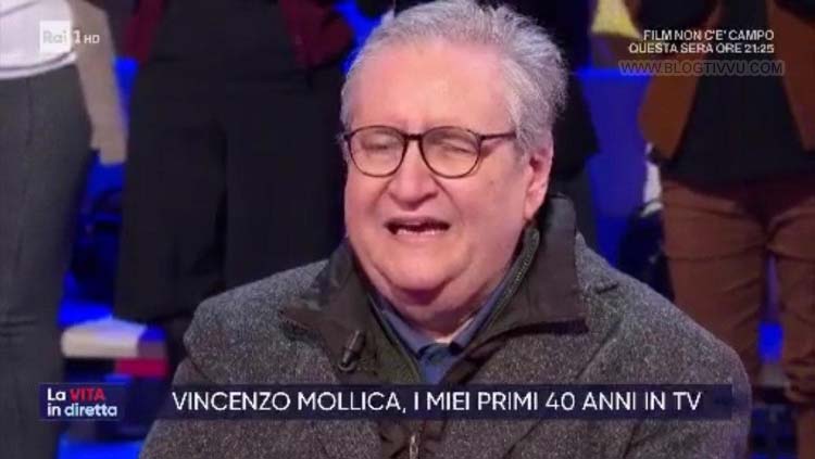 Vincenzo Mollica a La Vita in Diretta, blitz a sorpresa di Enrico Mentana – VIDEO preview