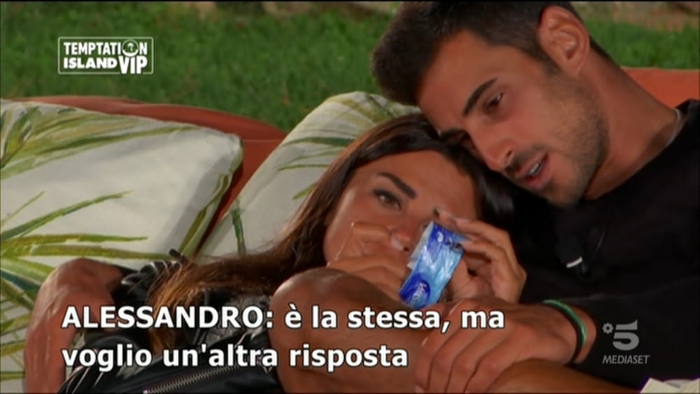 Serena Enardu ha tradito Pago con Alessandro Graziani?