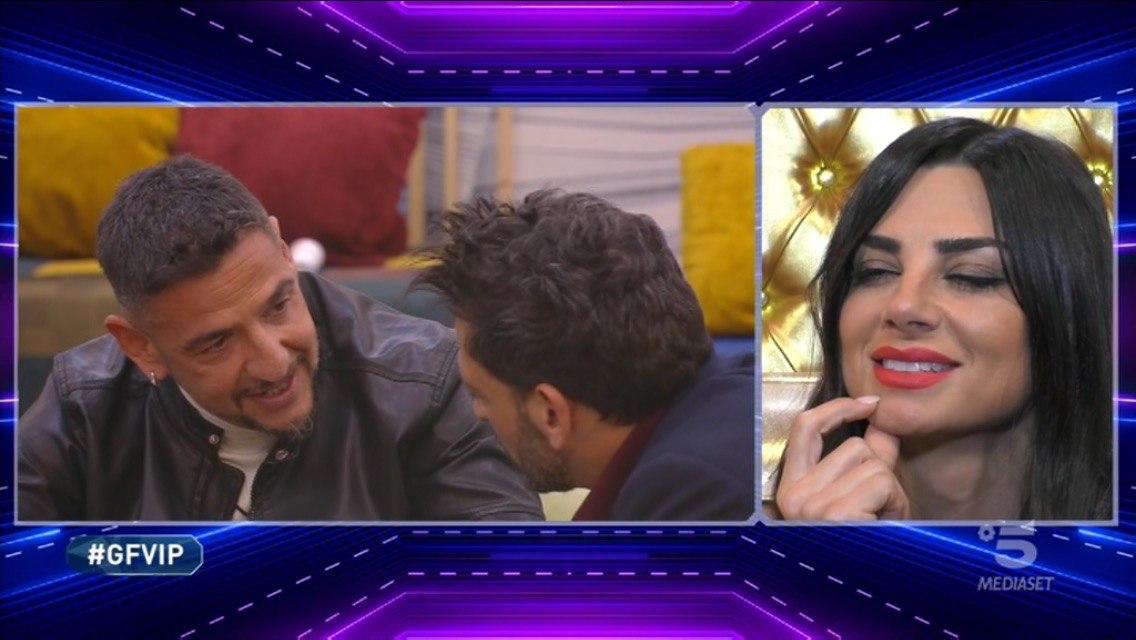 Pago, il fratello contro Serena Enardu: “i like ad Alessandro? Cattivo gusto!” article-post