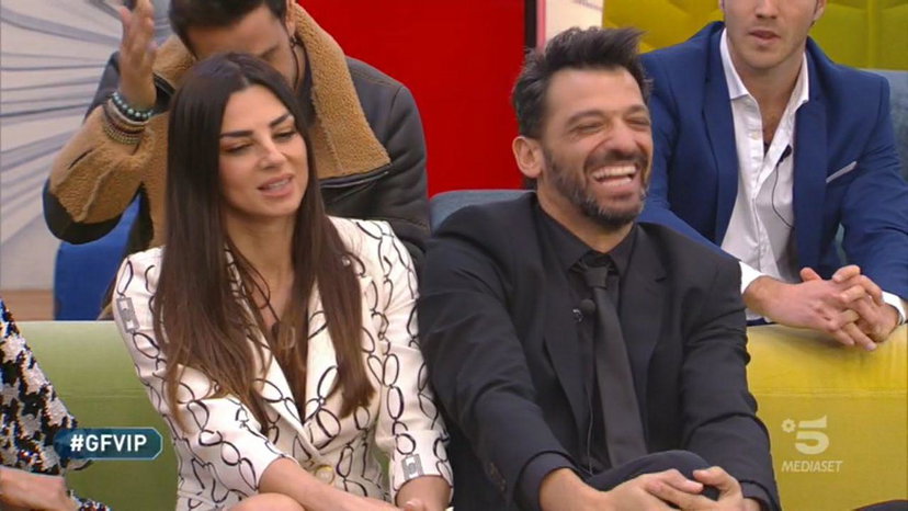 GF Vip, Pago e Serena Enardu: tutta una montatura? Le reazioni dei coinquilini preview