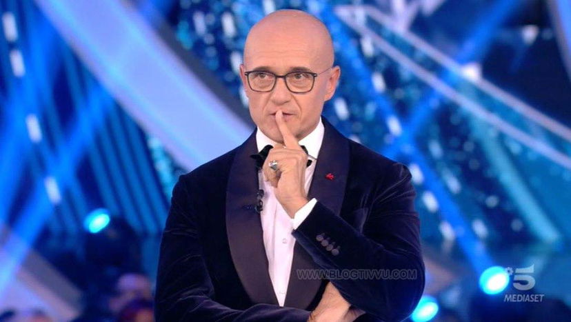 Coronavirus, “caso anche nel GF Vip”: prima puntata confermata? Salta speciale Soliti Ignoti preview