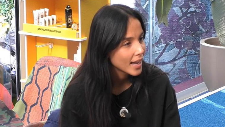 Grande Fratello Vip, Paola Di Benedetto: “Coronavirus? Solo gli anziani”, bufera web article-post