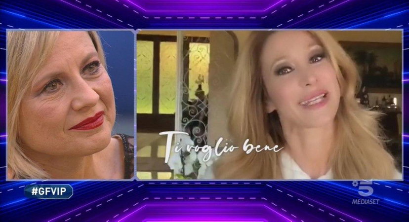 Grande Fratello Vip, messaggio di Adriana Volpe: “il mondo è cambiato” preview