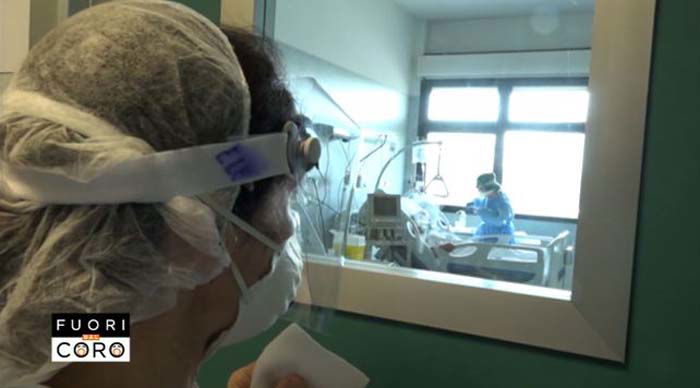 Coronavirus ultime notizie, Bergamo: immagini choc dall’ospedale “finiti posti in terapia intensiva” – VIDEO preview