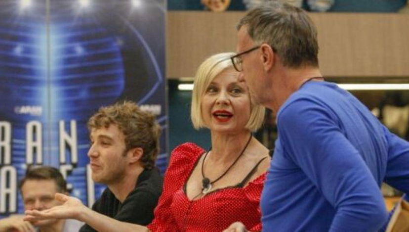 GF Vip, Cucuzza parla di Antonella Elia, dell’amore tra Clizia e Paolo e fa pronostici sul vincitore article-post