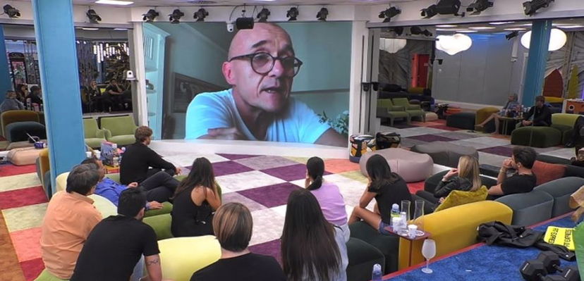 Grande Fratello Vip, Coronavirus: aggiornamenti di Signorini “aggrappati ad una piccola speranza” (VIDEO) preview