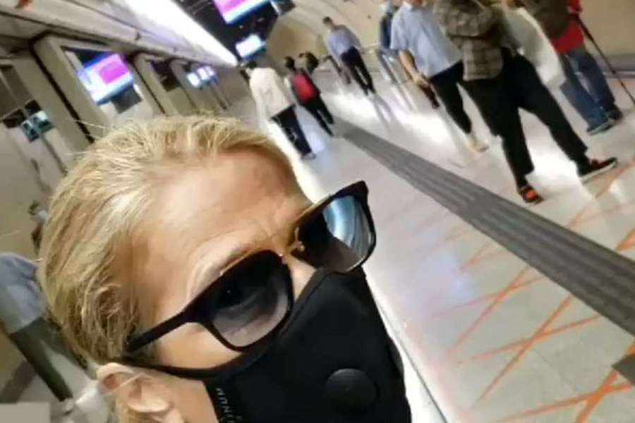 Coronavirus, Heather Parisi nega seconda quarantena a Hong Kong: “Qui non c’è stata nemmeno la prima” article-post