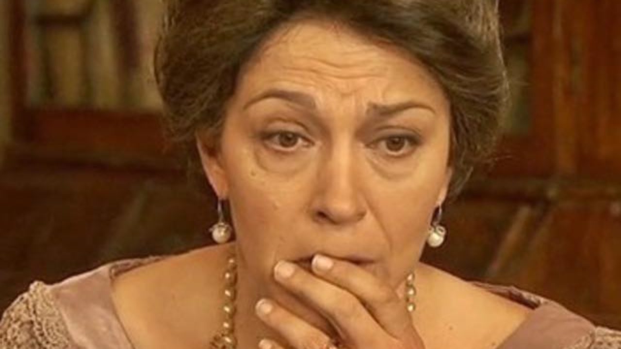 Il segreto, Donna Francisca