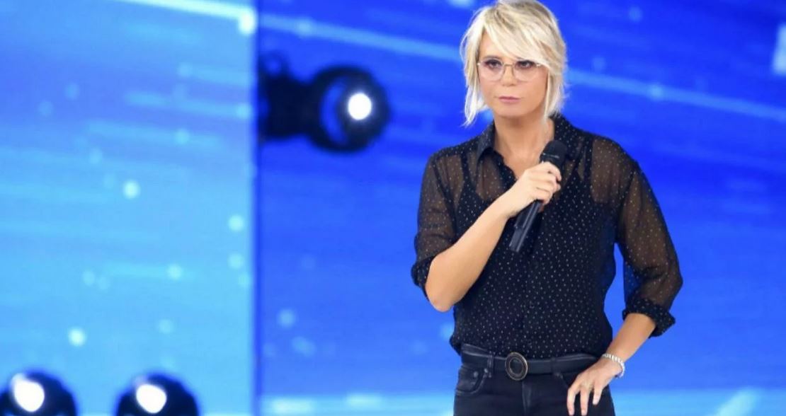Coronavirus, anche Amici 19 senza pubblico? Maria De Filippi potrebbe anticipare a domani sera article-post