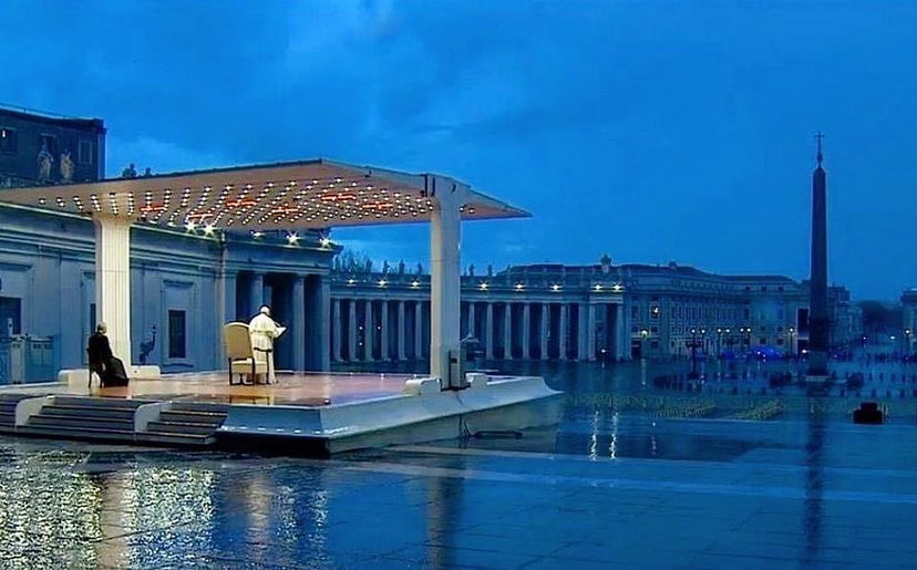 Papa Francesco implora Dio contro il Coronavirus: “Non lasciarci in balia della tempesta” – VIDEO preview