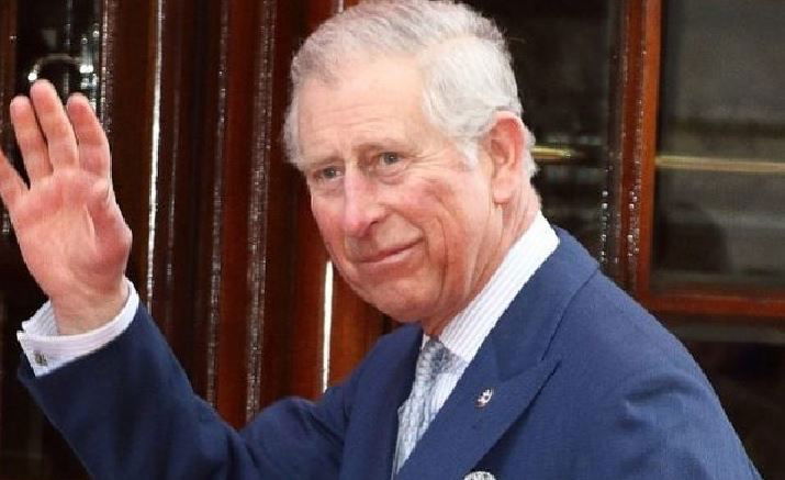 Coronavirus, principe Carlo positivo: “Ha sintomi”, paura per la Regina Elisabetta preview