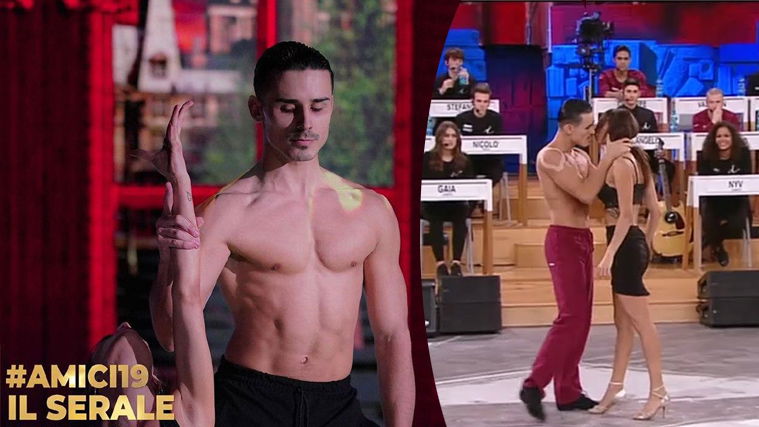 Amici 19, Valentin: ex allievo lo attacca? “Talent solo per chi ha voglia di sognare” preview