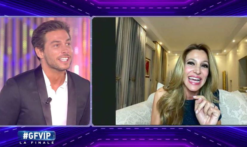 GF Vip, Denver imbarazza Adriana Volpe: “Quarantena? La farei con lei!” preview