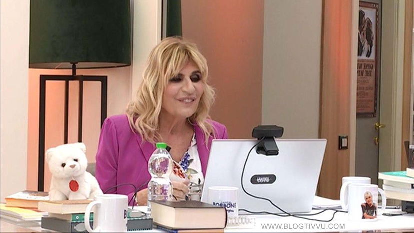 Uomini e Donne riparte con le “gioie” di Gemma: la chat con Occhiblu si spinge oltre – VIDEO preview