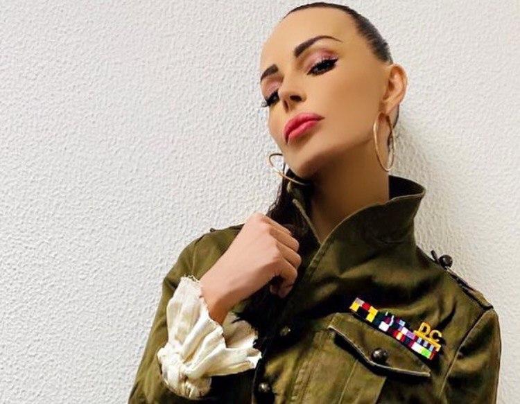 Nina Moric lascia Instagram: ecco per quale motivo article-post