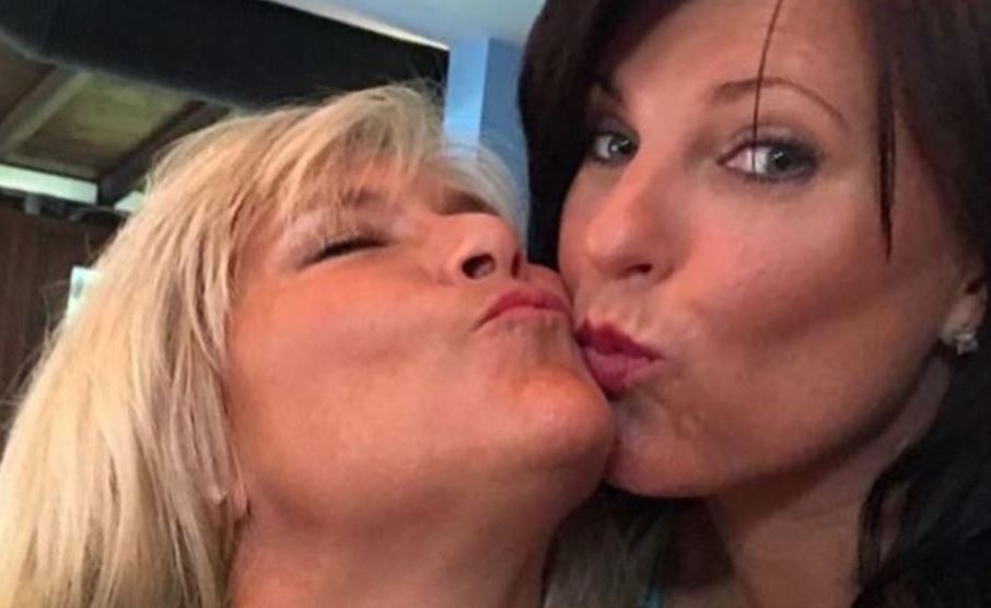 Samantha Fox, Coronavirus ferma matrimonio con la nuova compagna