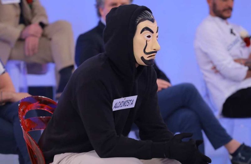 Chi è l’Alchimista di Uomini e Donne? Manuel Galiano smentisce: gli ultimi indizi (VIDEO) preview