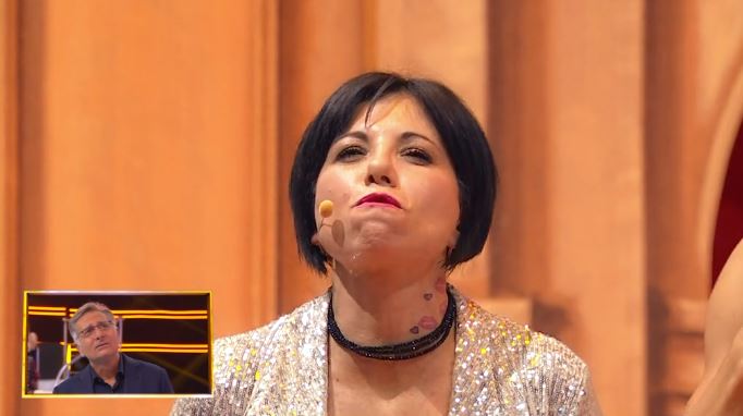 Simona Leopizzi, chi è? Ciao Darwin, Viaggio nel tempo: squadra dei Mutanti – VIDEO preview