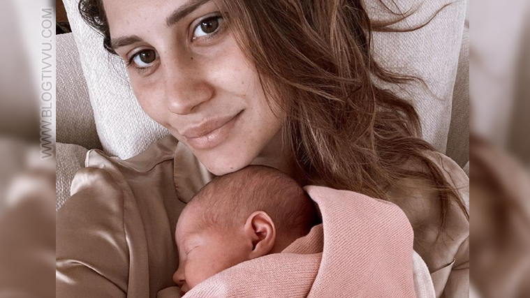 Beatrice Valli e Azzurra