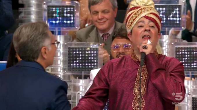 Cristian Alaimo, chi è? Ciao Darwin, Viaggio nel tempo: cartomante palermitano preview