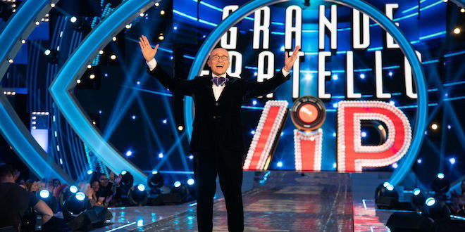 Grande Fratello Vip 5: casting in corso e opinionisti, Signorini anche al GF Nip? “Non sono un onnivoro di tv” preview