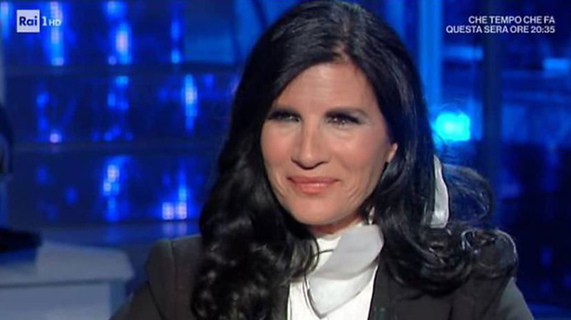 “Mark Caltagirone? Truffa amorosa come Cazzaniga”, Pamela Prati azzarda un paragone ma Dagospia la smentisce preview