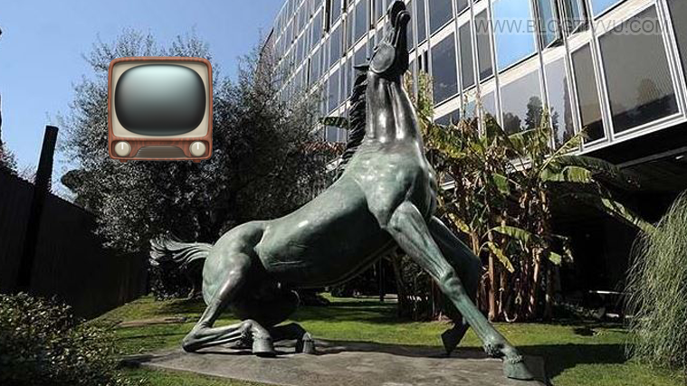 Lo sfogo di una conduttrice Rai: “Aspetto che la porta si apra per tornare a lavorare, ho bussato tanto…” article-post