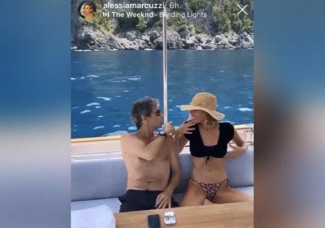 Alessia Marcuzzi e Paolo Calabresi Marconi, quale crisi? Coppia a Positano archivia il gossip su De Martino – VIDEO preview