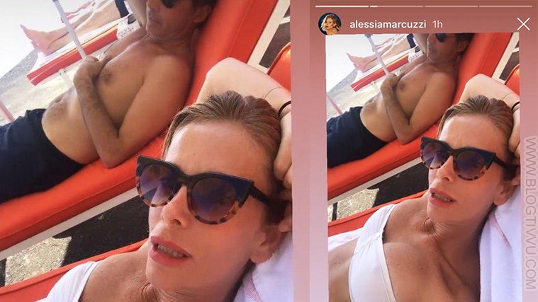 Alessia Marcuzzi in vacanza con il marito Paolo Calabresi Marconi