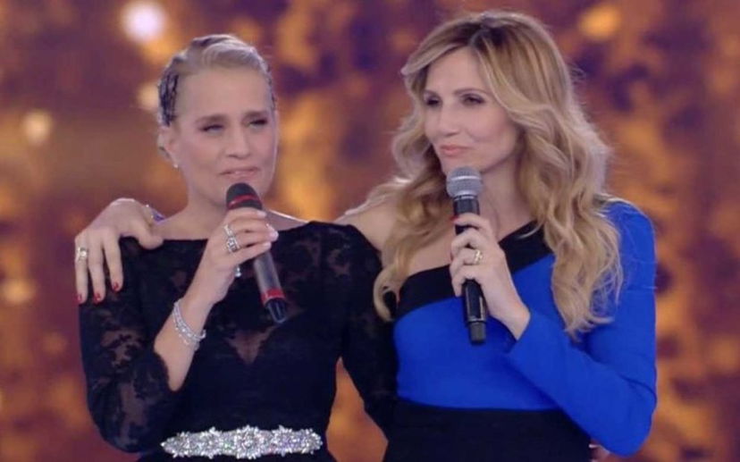 Heather Parisi attacca Lorella Cuccarini, quel “mi piace” contro il DDL Zan: ecco cosa è successo preview