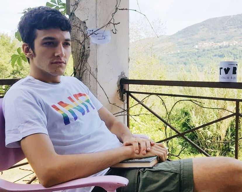 Skam Italia, Pietro Turano vittima di omofobia: “Mi hanno urlato fro*io dopo avermi chiesto un selfie” (VIDEO) preview