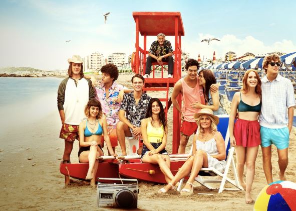 Sotto il sole di Riccione, da oggi su Netflix: ci sarà la seconda parte? Parla Vanzina preview