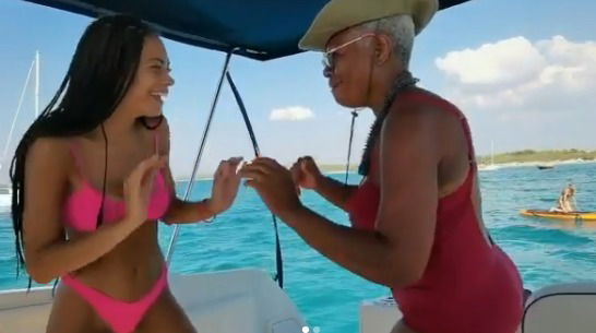 Elodie balla con nonna Marise