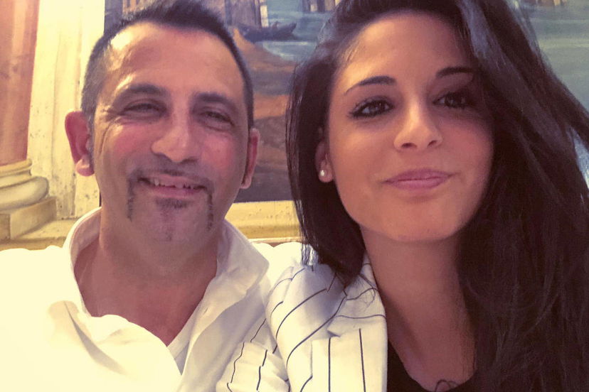 Giulia Latorre, figlia del marò: “Amo le donne e sogno le Forze Armate”, fu chiamata per il trono gay preview