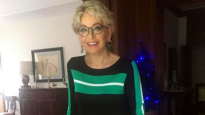 “Non riconosco le persone”, Enrica Bonaccorti choc: ecco la malattia di cui soffre article-post