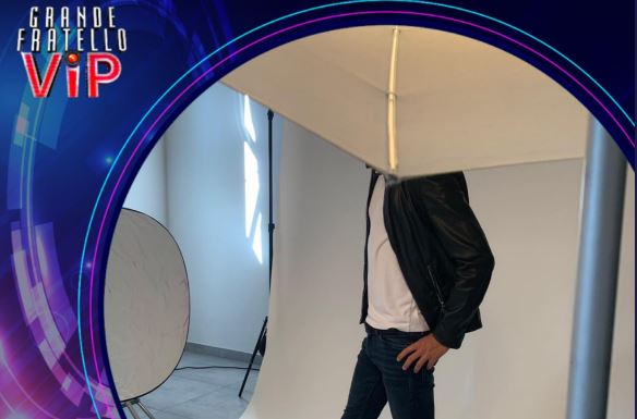 Grande Fratello Vip 5, il concorrente misterioso: chi è? Spuntano due ipotesi preview