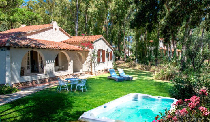 Temptation Island, incendio all’Is Morus Relais: lettera minatoria, ecco cosa è successo preview