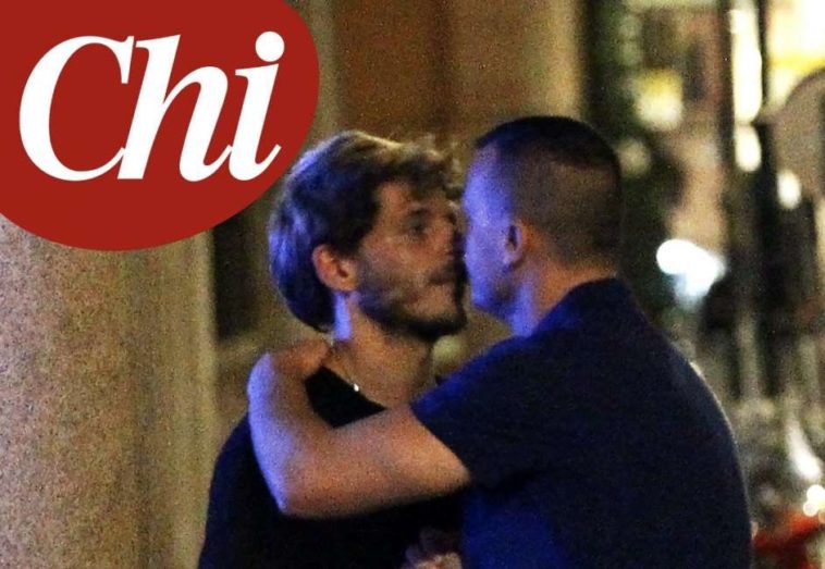 Gabriele Rossi e Rocco Casalino, “flirt farlocco”: messaggio dell’attore a Gabriel Garko? preview