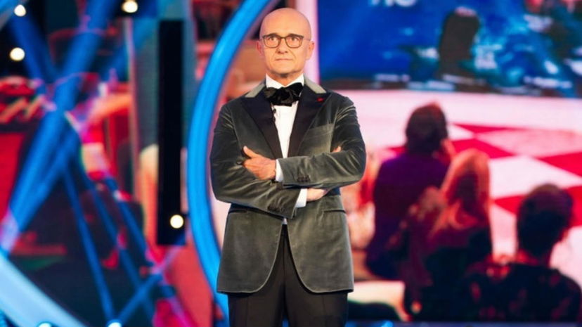 Covid al Grande Fratello Vip: rischi per la messa in onda? Parla Signorini preview