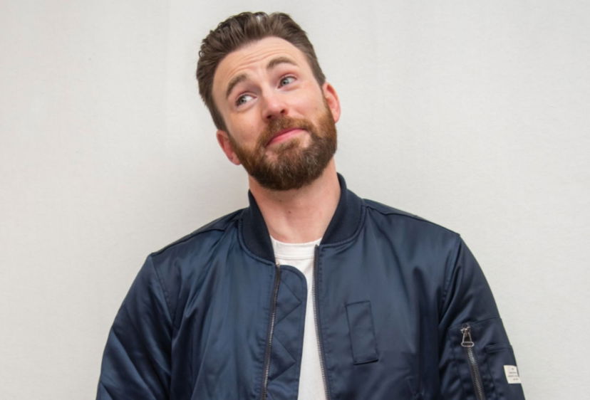 Chris Evans pubblica per sbaglio una foto hot su Instagram, fan impazzite e polemica Twitter preview