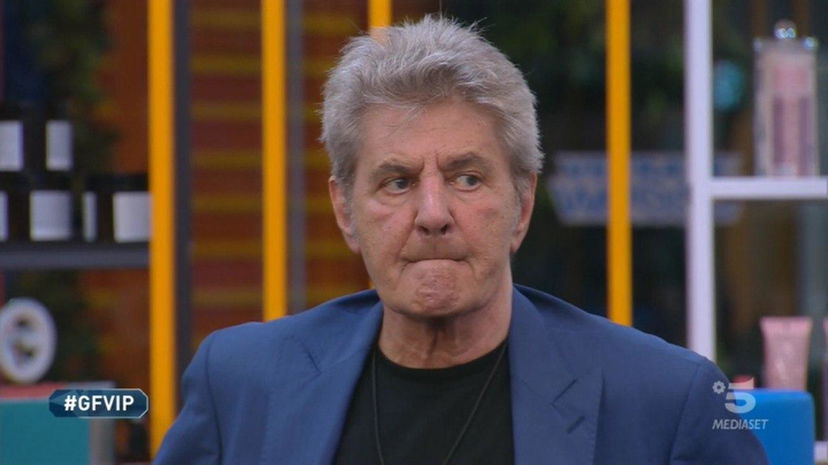 Fausto Leali squalificato, la moglie Germana Schena: “Non è razzista né fascista” preview