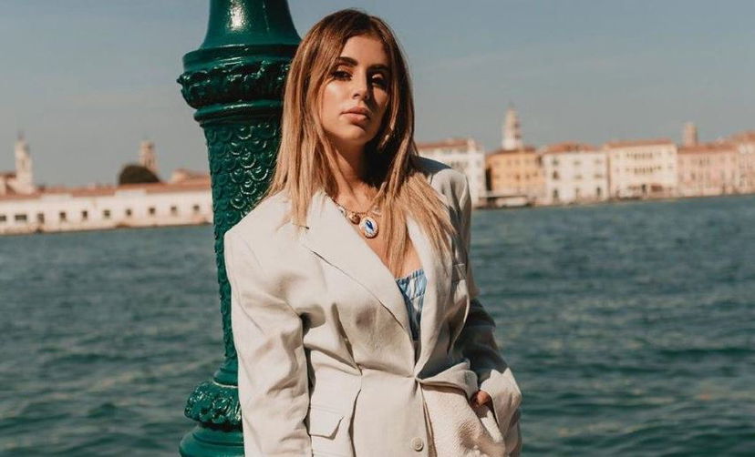 “Sono guarita”, tampone negativo e passerella a Venezia 77: Giulia Latini sommersa dalle critiche preview