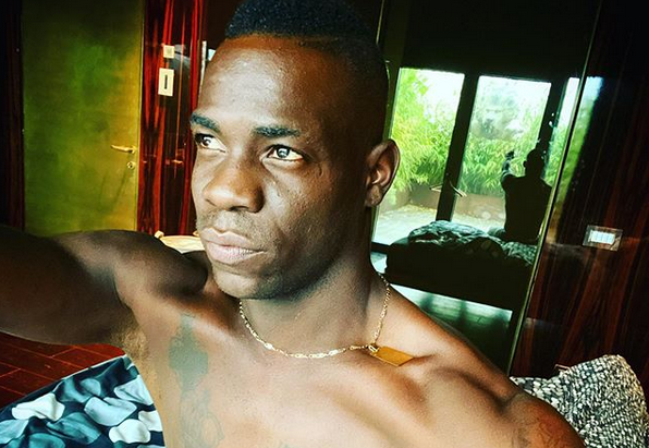 Mario Balotelli fidanzato con un’ex corteggiatrice di Uomini e Donne? Il gossip preview