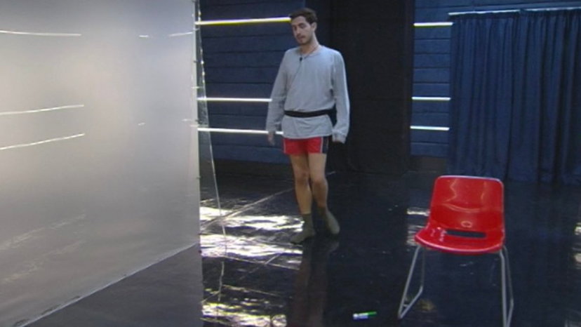 GF Vip, Tommaso Zorzi isolato: attesa tampone? Sfogo con autore in onda per sbaglio – VIDEO preview