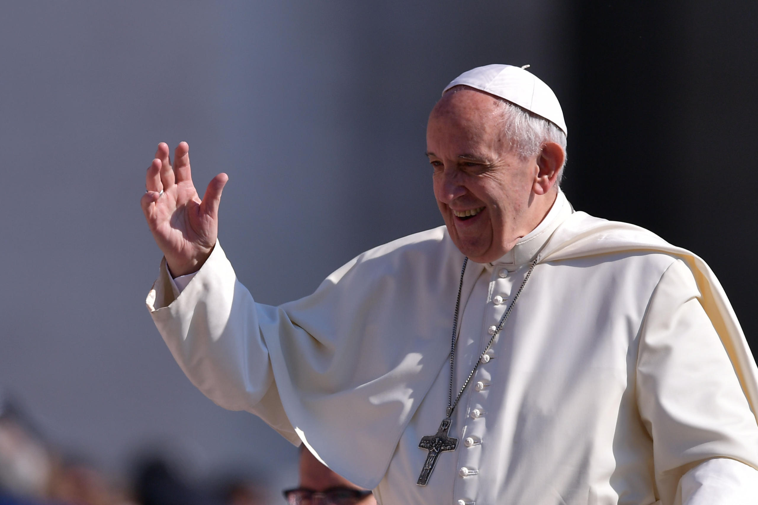 Papa Francesco sostiene le coppie gay