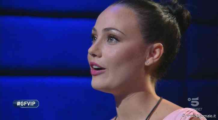 GF Vip, Adua Del Vesco incinta? Rosalinda Cannavò chiede un test di gravidanza preview