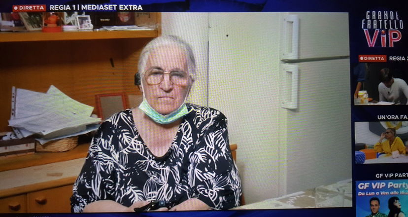 Anziana in diretta al GF Vip: chi è? Ecco cosa è successo su Mediaset Extra – VIDEO preview