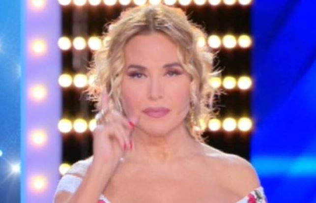 Ascolti TV 4 ottobre, concorrenza choc: ecco quanto ha totalizzato Live Non è la d’Urso preview