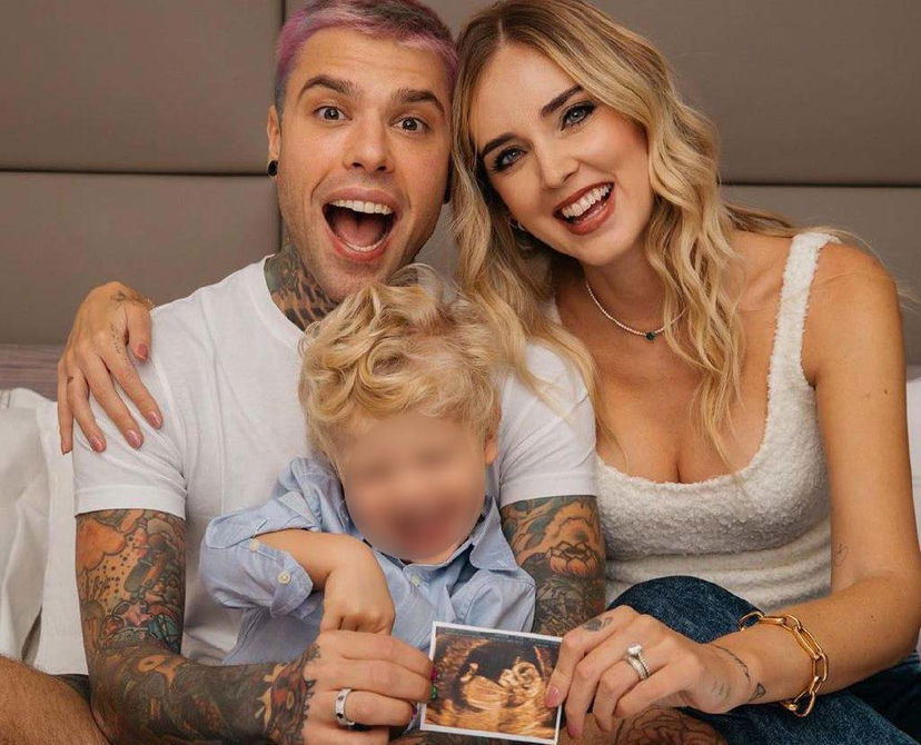 Chiara Ferragni incinta: come ha scoperto di aspettare il secondo figlio e annuncio a sorpresa alla famiglia – VIDEO preview